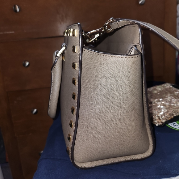 MICHAEL KORS PURSE - Picture 3 of 4